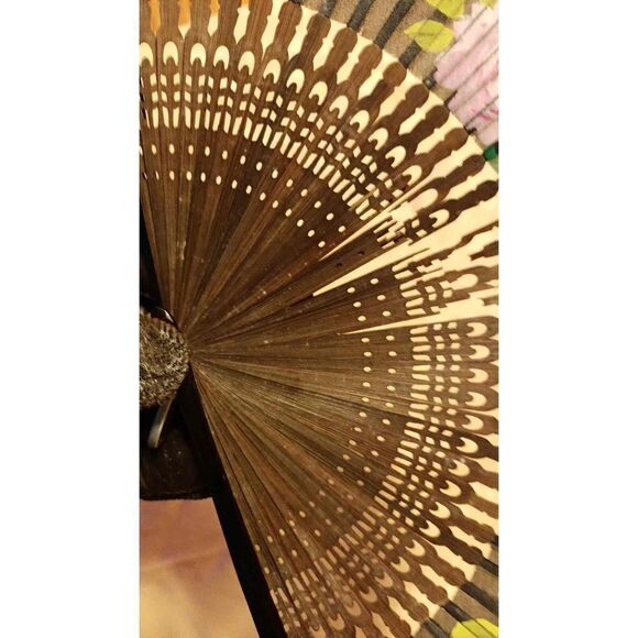 Vintage rose wood and silk Oriental hand fan in fair condition still useable but - Picture 9 of 15